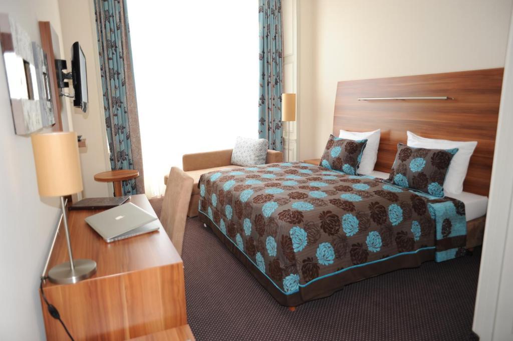 Albert Premier Hotel Bagnoles-de-l'Orne Phòng bức ảnh